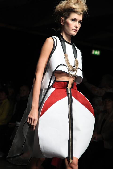 SOMERSET COLLEGE BA fashion 2012 -photo by amelia gregory
